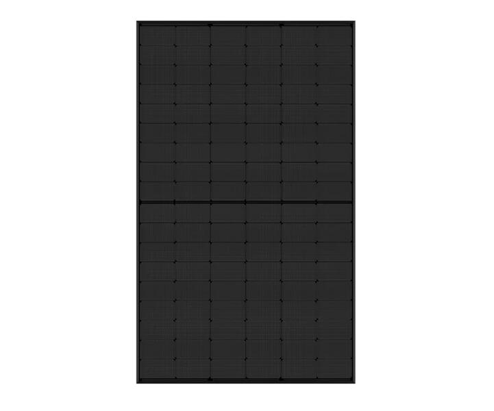 Сонячна панель Jinko Solar Tiger Neo 435W Full Black монокристалічний фотомодуль на білому тлі